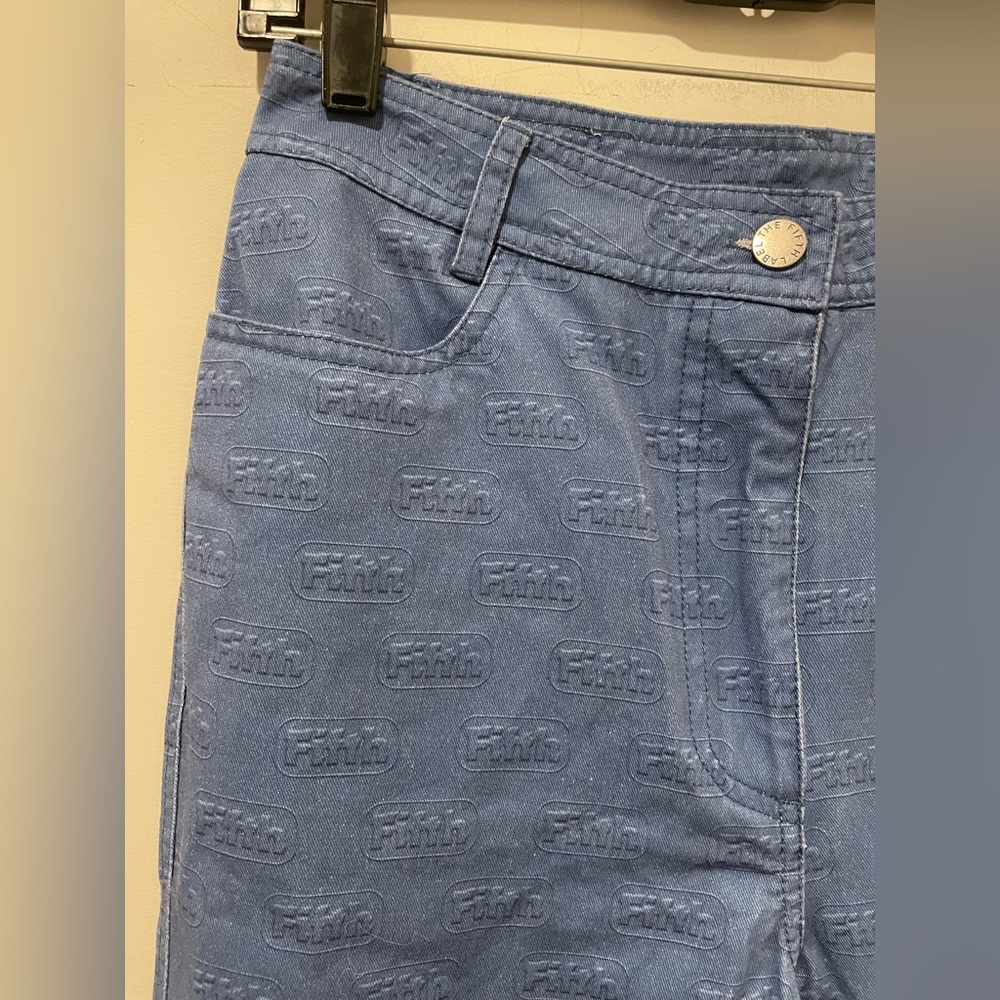 The Fifth Label - Picture 2 of 7